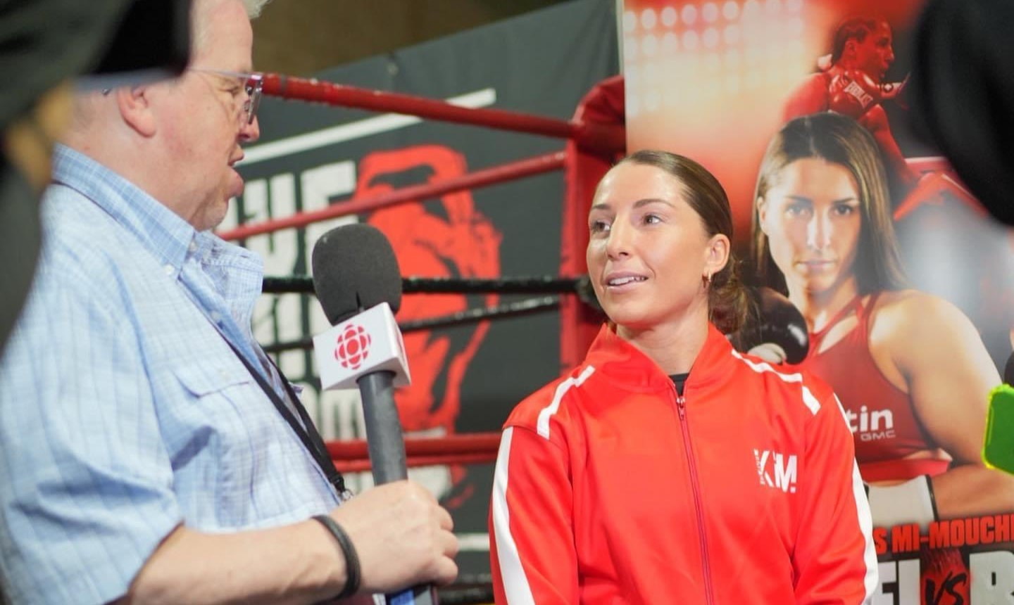Kim Clavel's resilience in a fight with Naomi Reyes