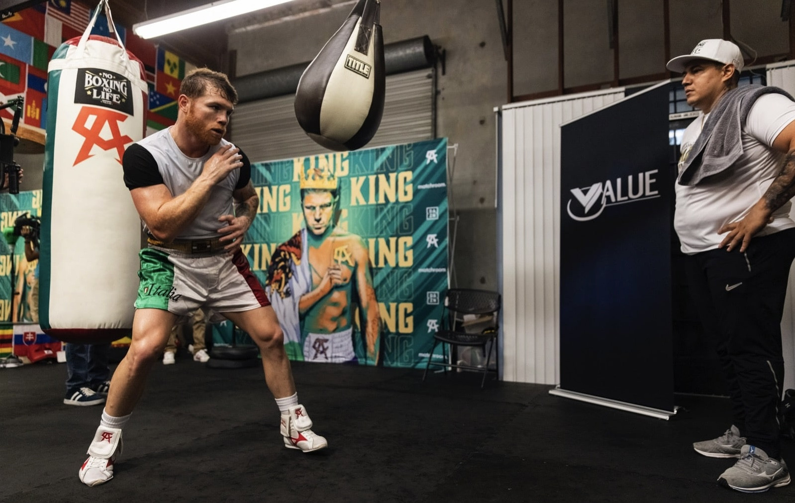 Canelo Alvarez is back to the gym