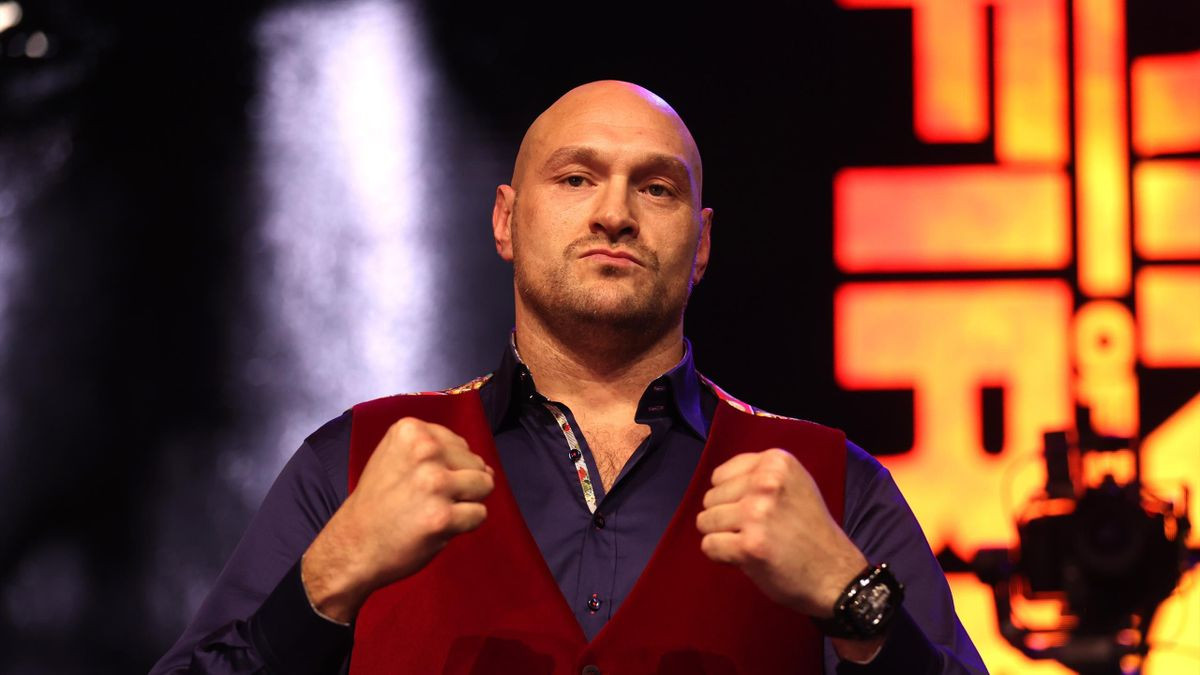 Fury confident ahead of rescheduled Usyk clash