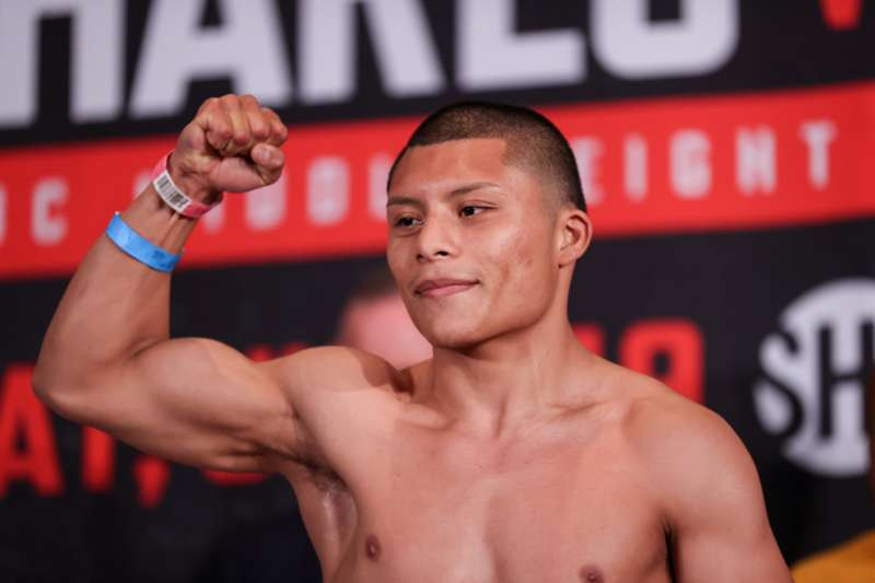Isaac Cruz vows to transform from “Chihuahua” to nightmare for Rolando Romero