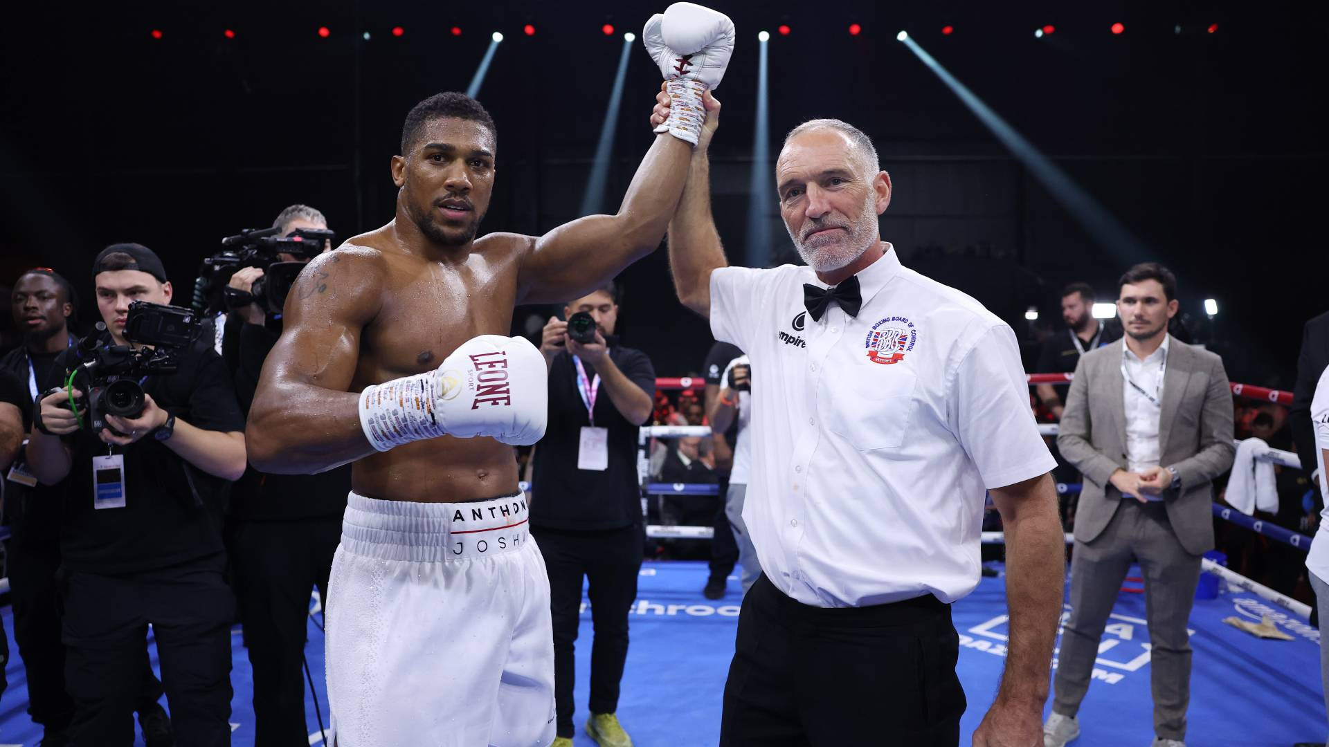 Dubois and Joshua to negotiate on a fight
