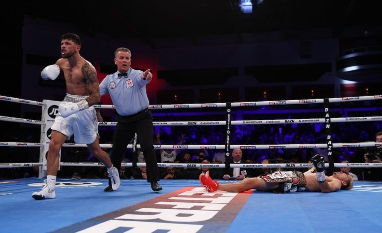 Joe Cordina's right hand is a key to upset Shakur