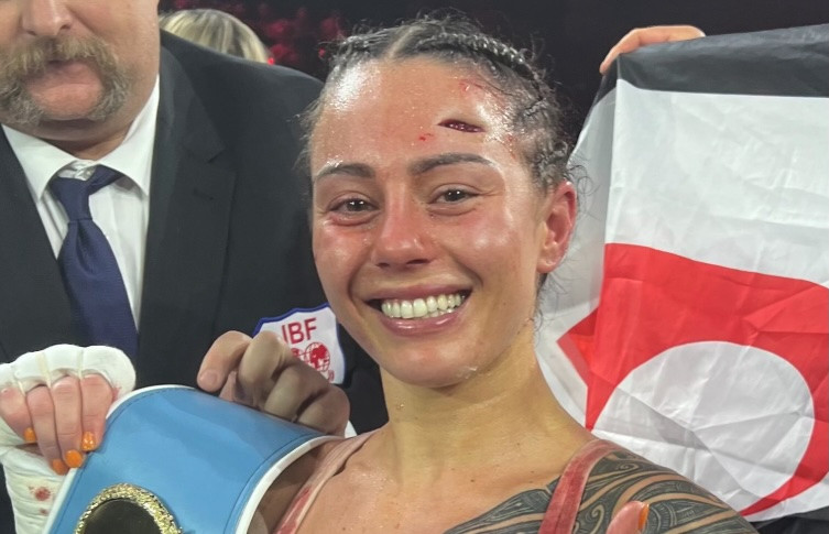 First undisputed bantamweight queen