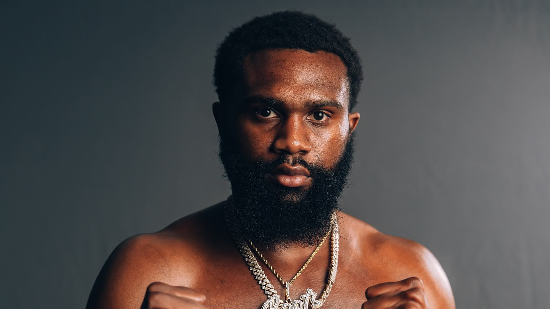 Jaron Ennis stays with Matchroom