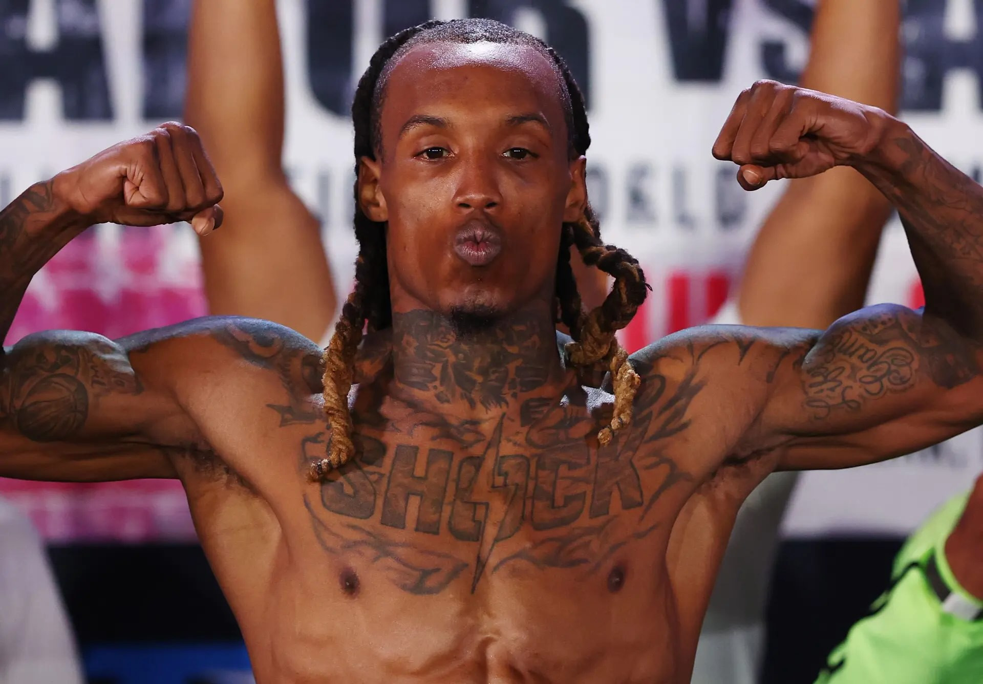 O’Shaquie Foster keeps WBC super featherweight crown